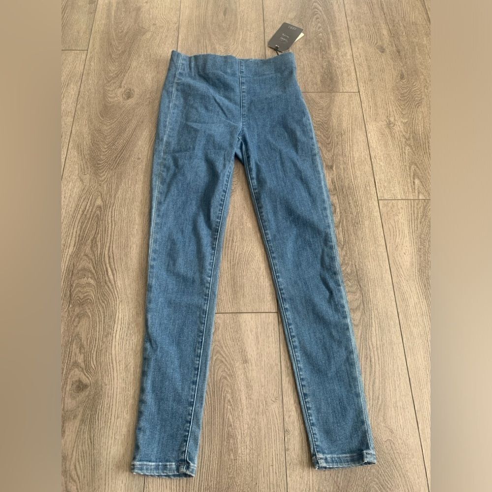 Current/Elliott wear to love skinny jeans